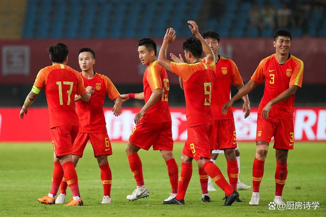 浓眉哥新星败北表现惊艳，FPX未来可期！